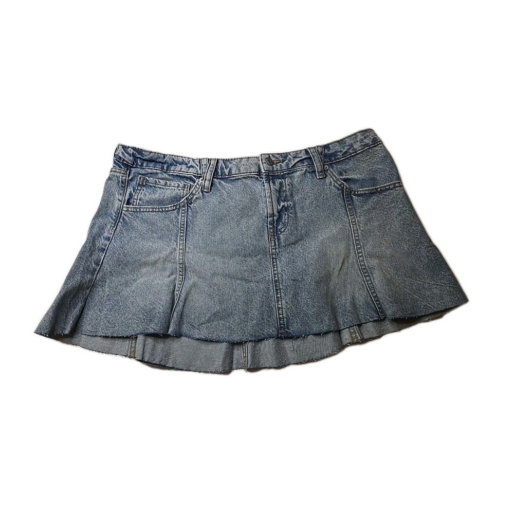 Wild Fable size 14 Womans light wash  3 Pocket Cut Off Mini skirt NWT